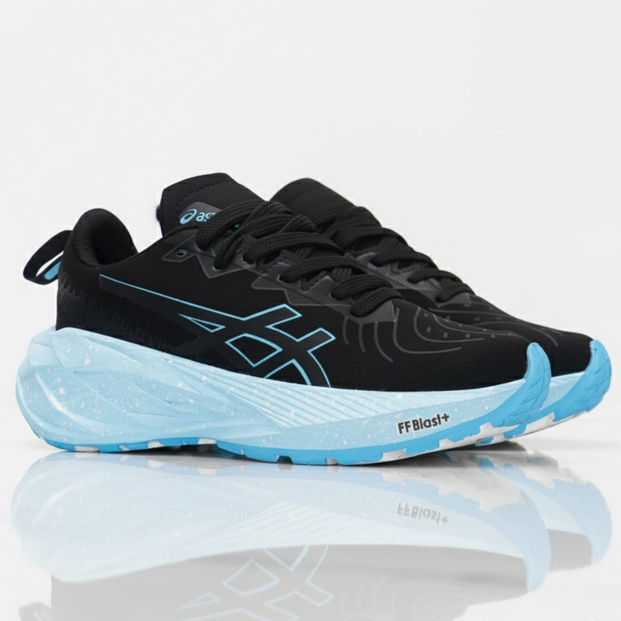 Nuevas ASICS NOVABLAST ™ - Últimas Unidades 2x1